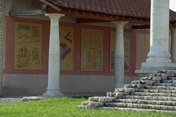 Lauschpunkt Nr. 10 am Apollo-Grannus-Tempel in Faimingen