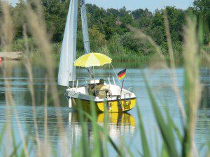 Gemütliche Bootsfahrt auf dem Wagersee bei Weisingen