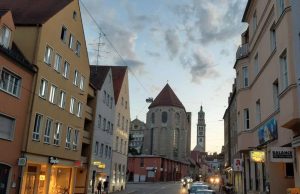 Blick auf den Perlachturm Augsburg