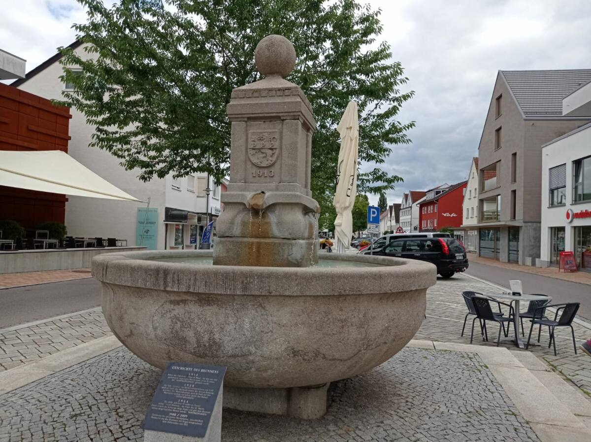 Illertisser Marktplatz-Brunnen
