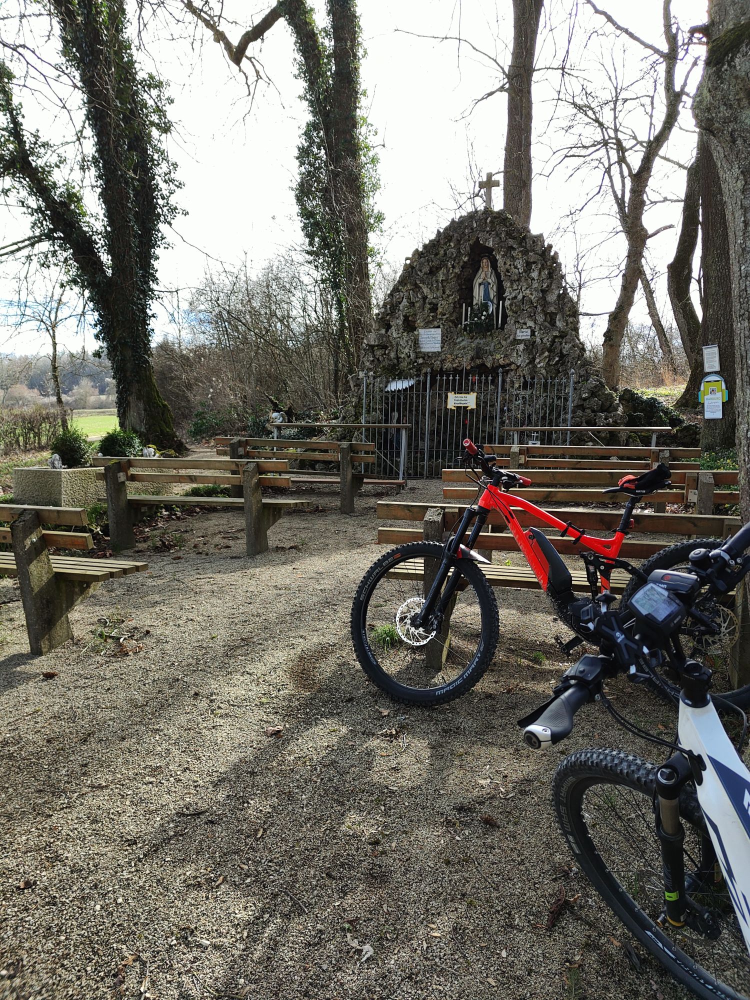 Radtour zur Mariengrotte in Mündling